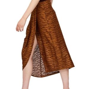 ❣ ZARA Animal Print Jacquard Faux Wrap Skirt